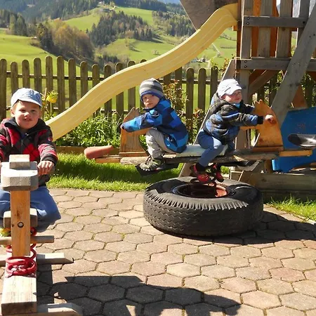 Familienbauernhof Imitz, Farm stay Spital Am Pyhrn