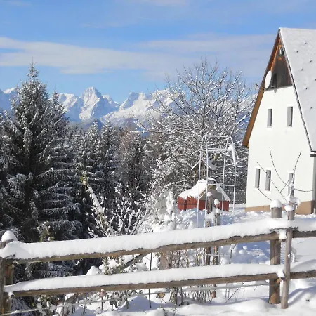 Familienbauernhof Imitz, ファームステイ *